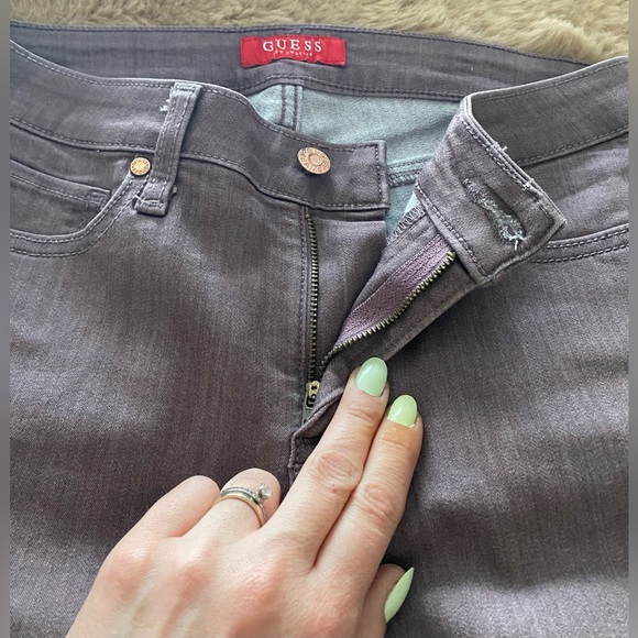 Guess lavender cropped stretchy jeans - Picture 5 of 8